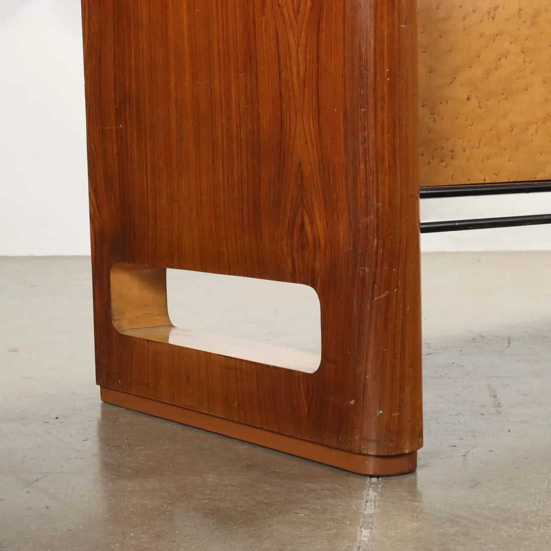 Vintage Cabinet Palazzi dell'Arte Cantù Walnut Veneer Italy 1940s | Modernism | Furnitures