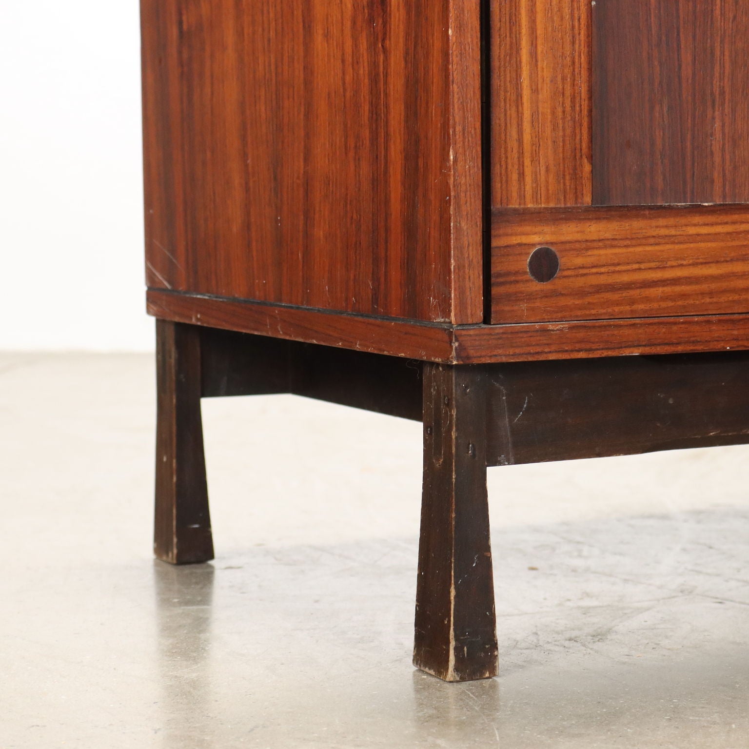  | Modernism  Furnitures