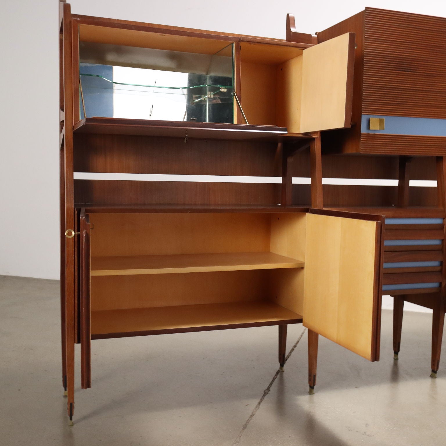  | Modernism  Furnitures