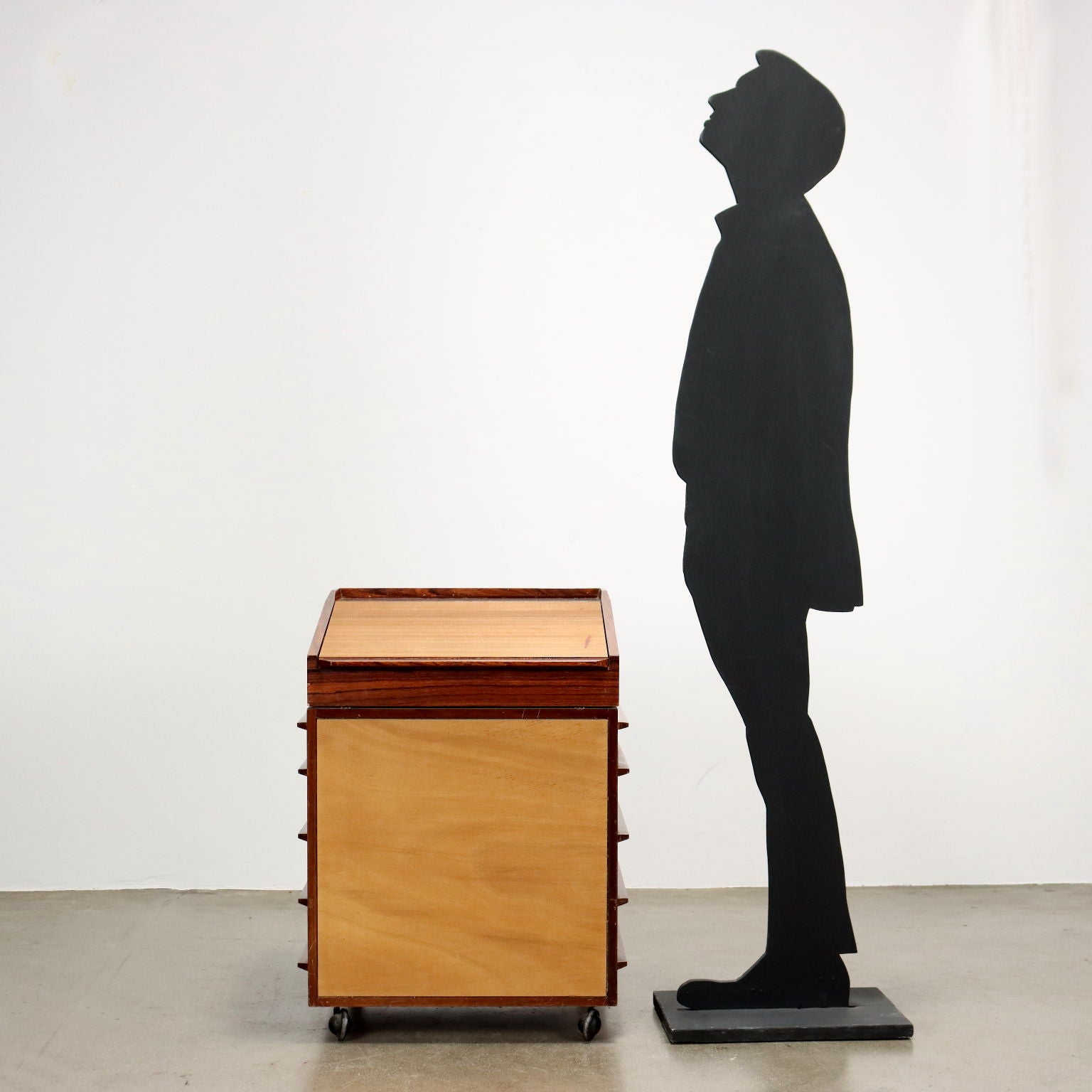  | Modernism  Furnitures