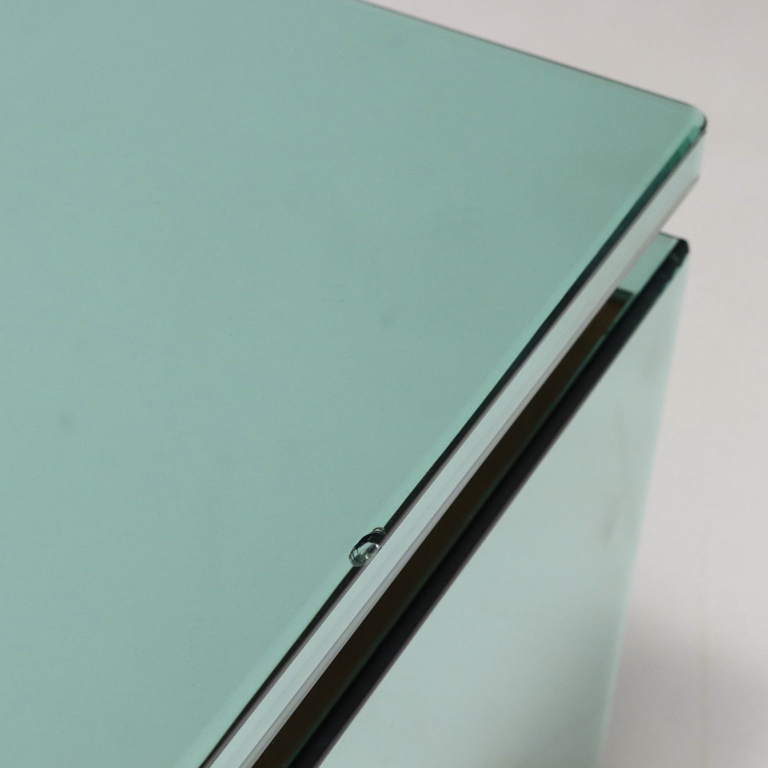  | Modernism  Furnitures