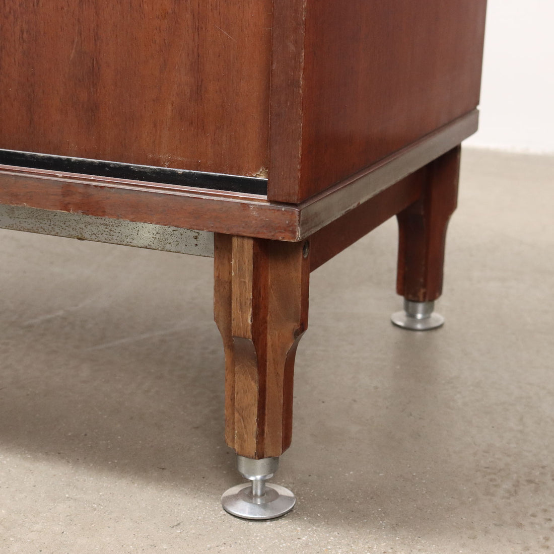  | Modernism  Furnitures