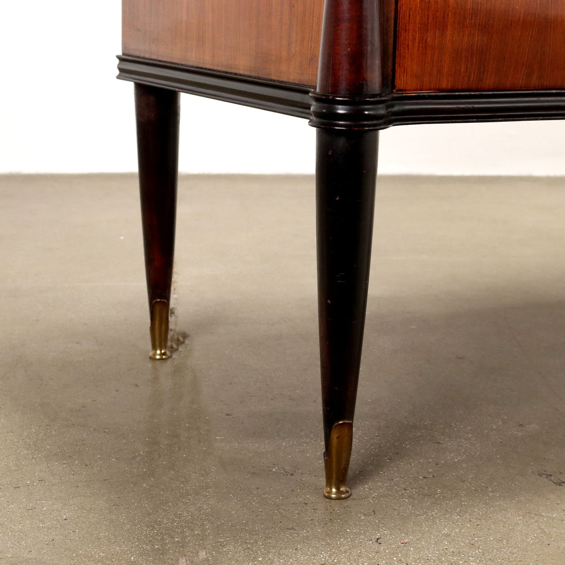  | Modernism  Furnitures