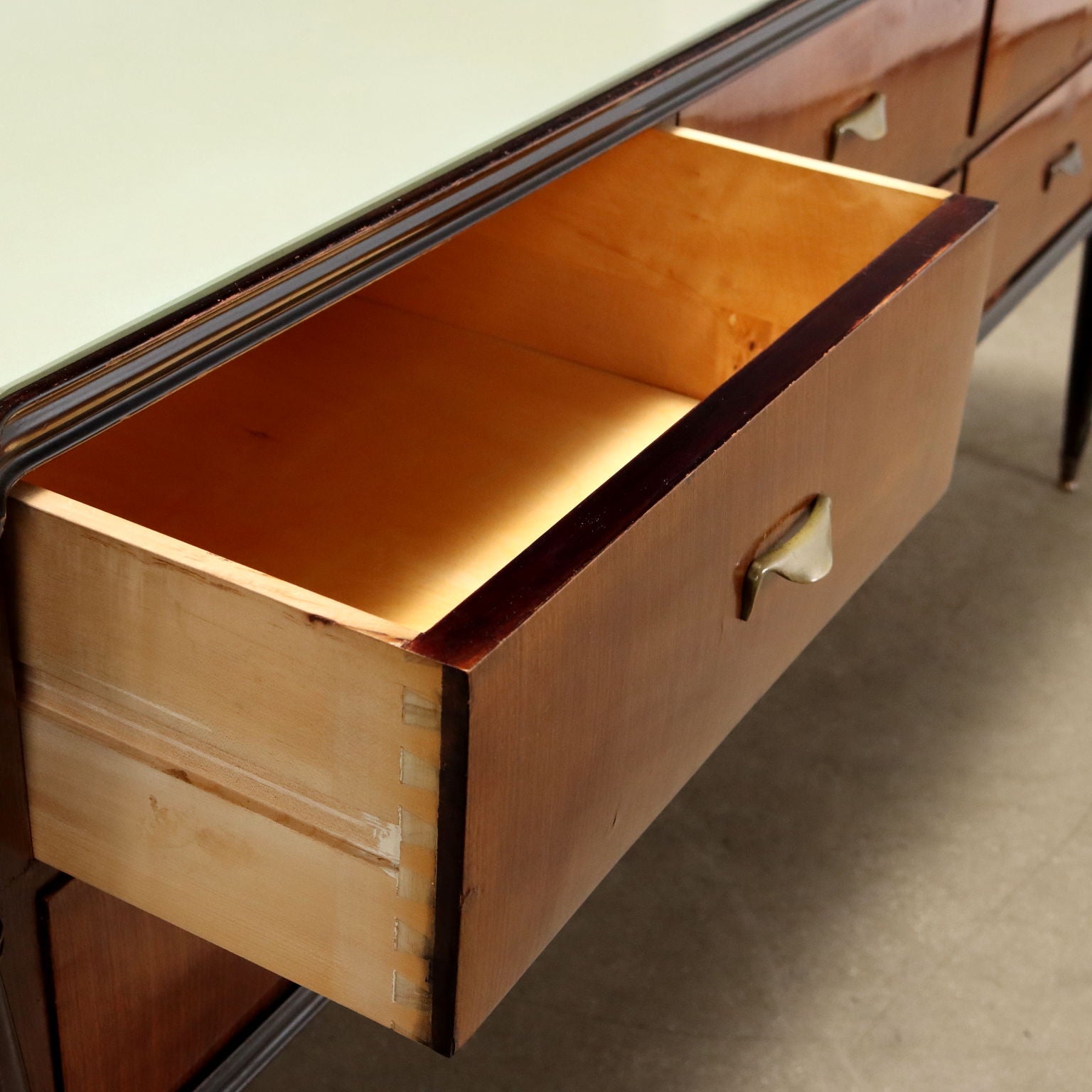  | Modernism  Furnitures