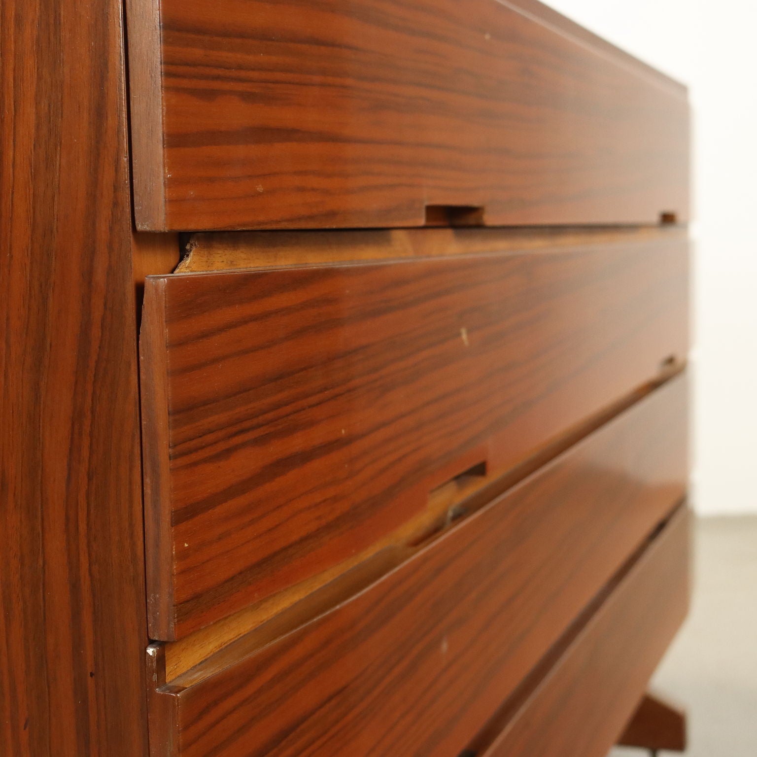  | Modernism  Furnitures