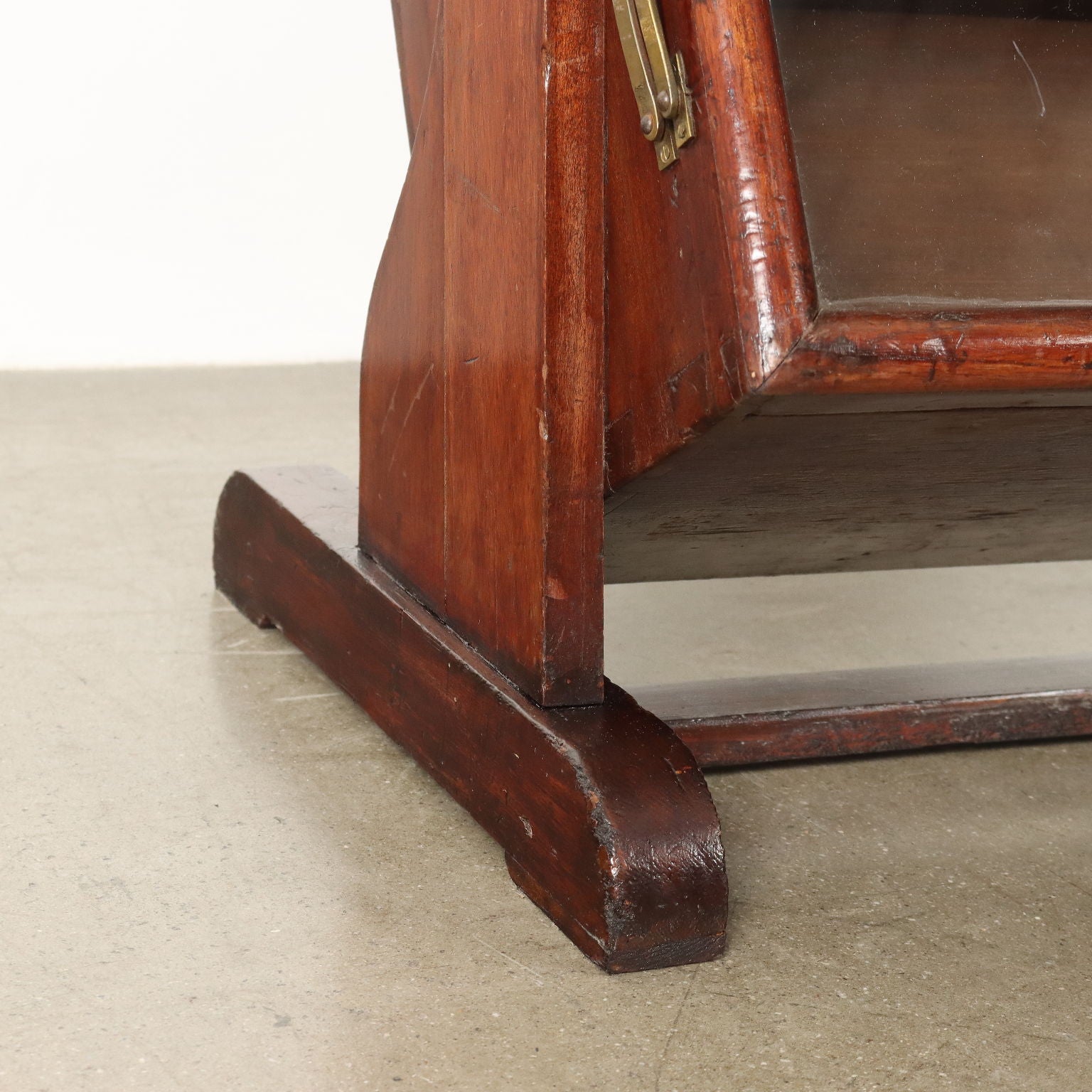  | Modernism  Furnitures