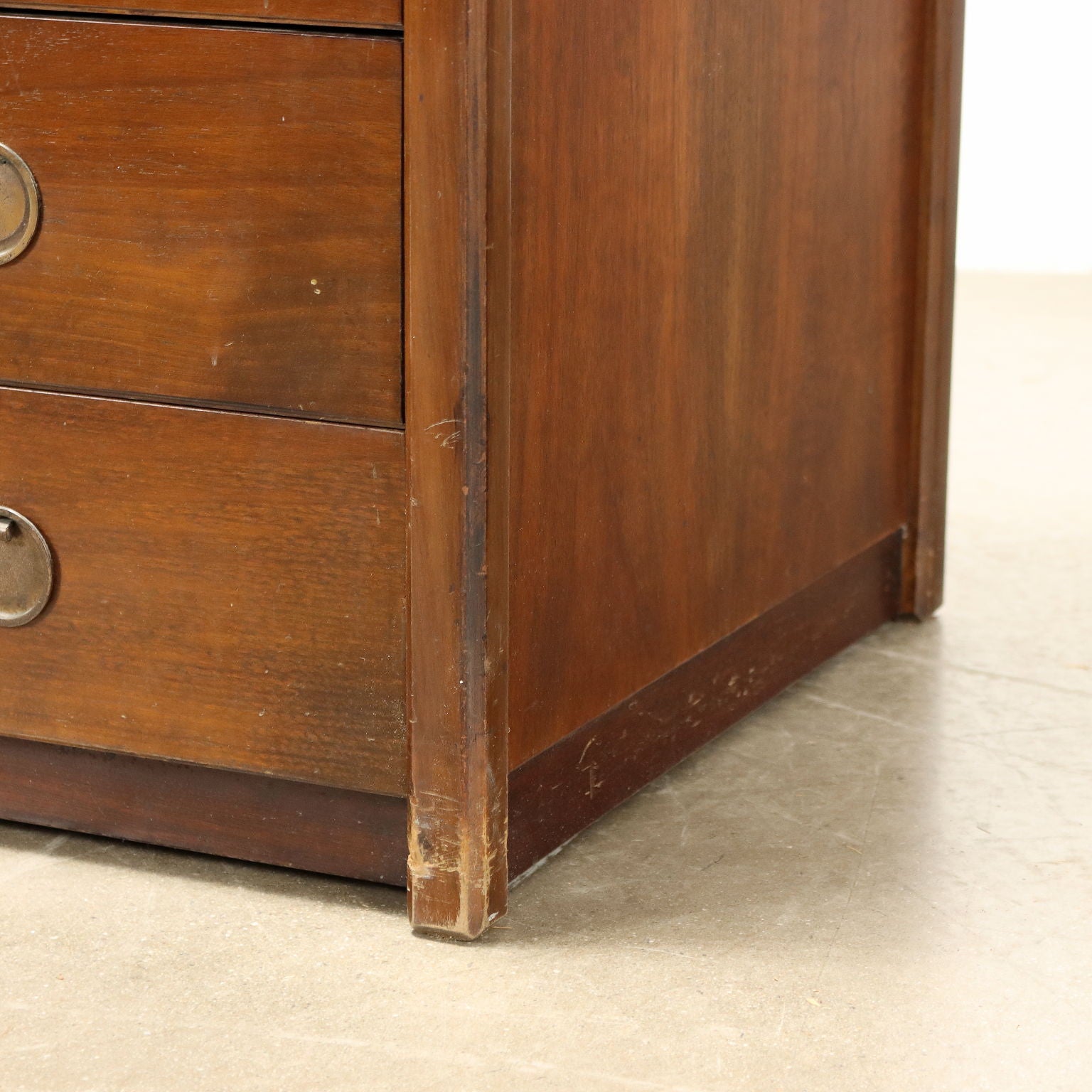  | Modernism  Furnitures