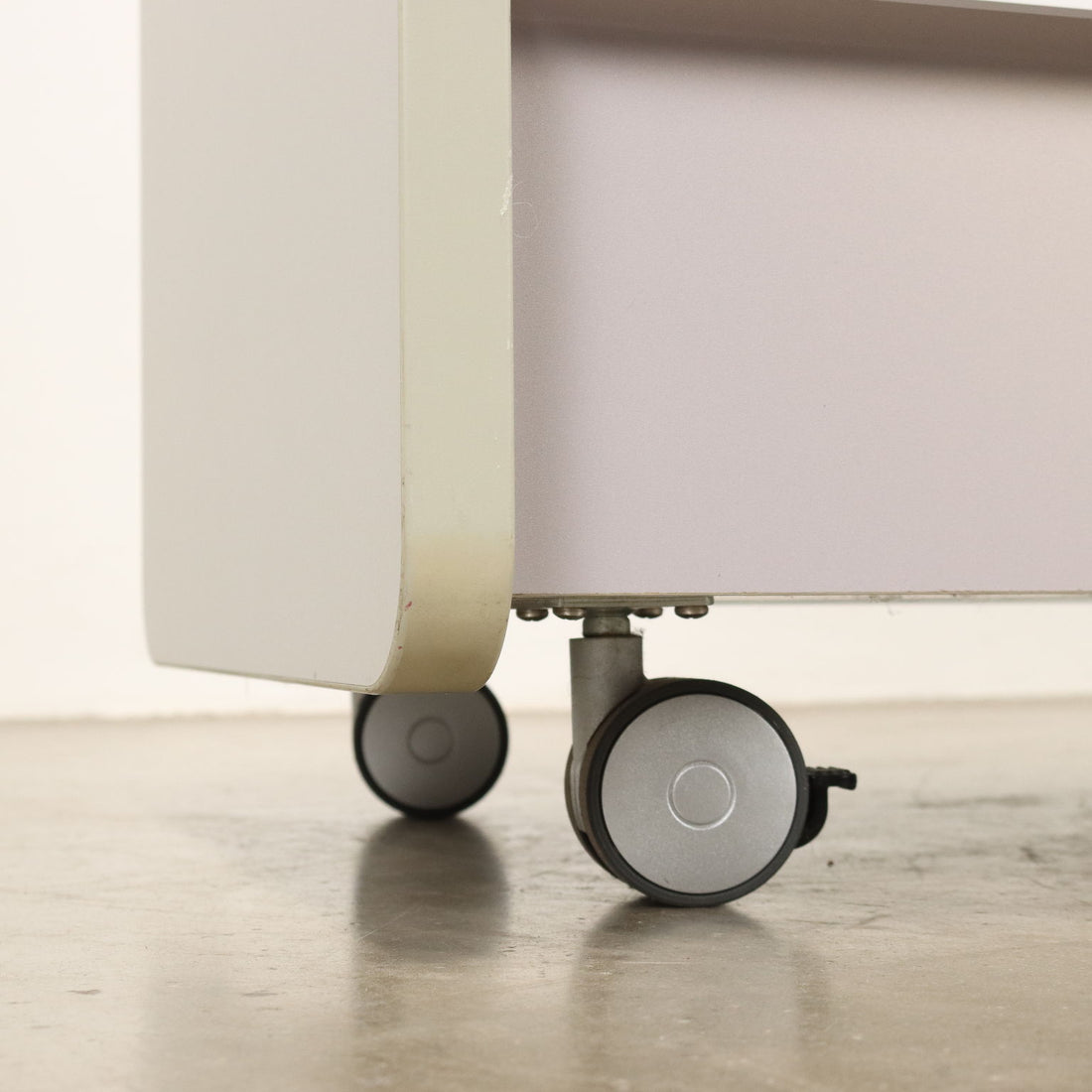  | Modernism  Furnitures