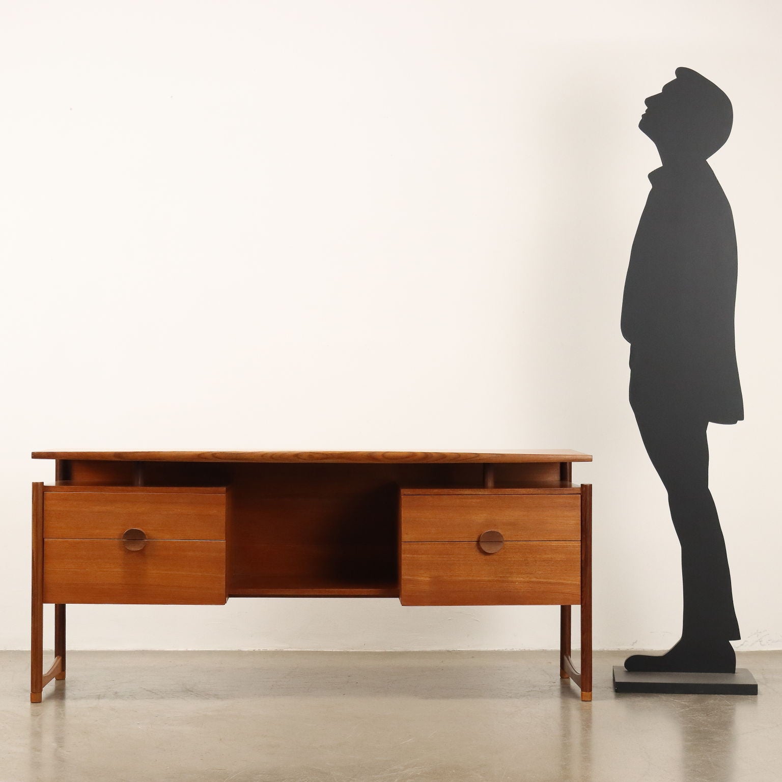  | Modernism  Furnitures