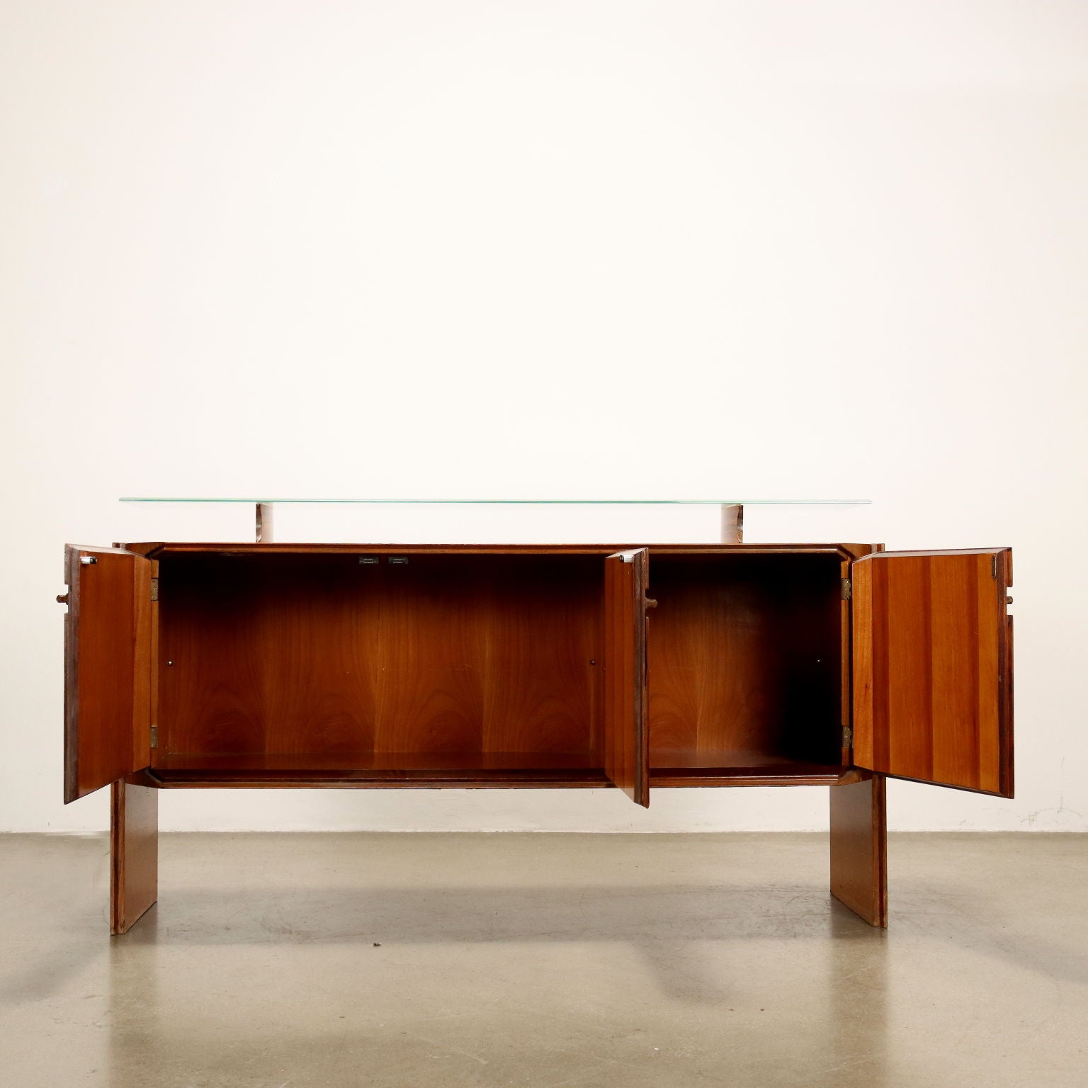  | Modernism  Furnitures