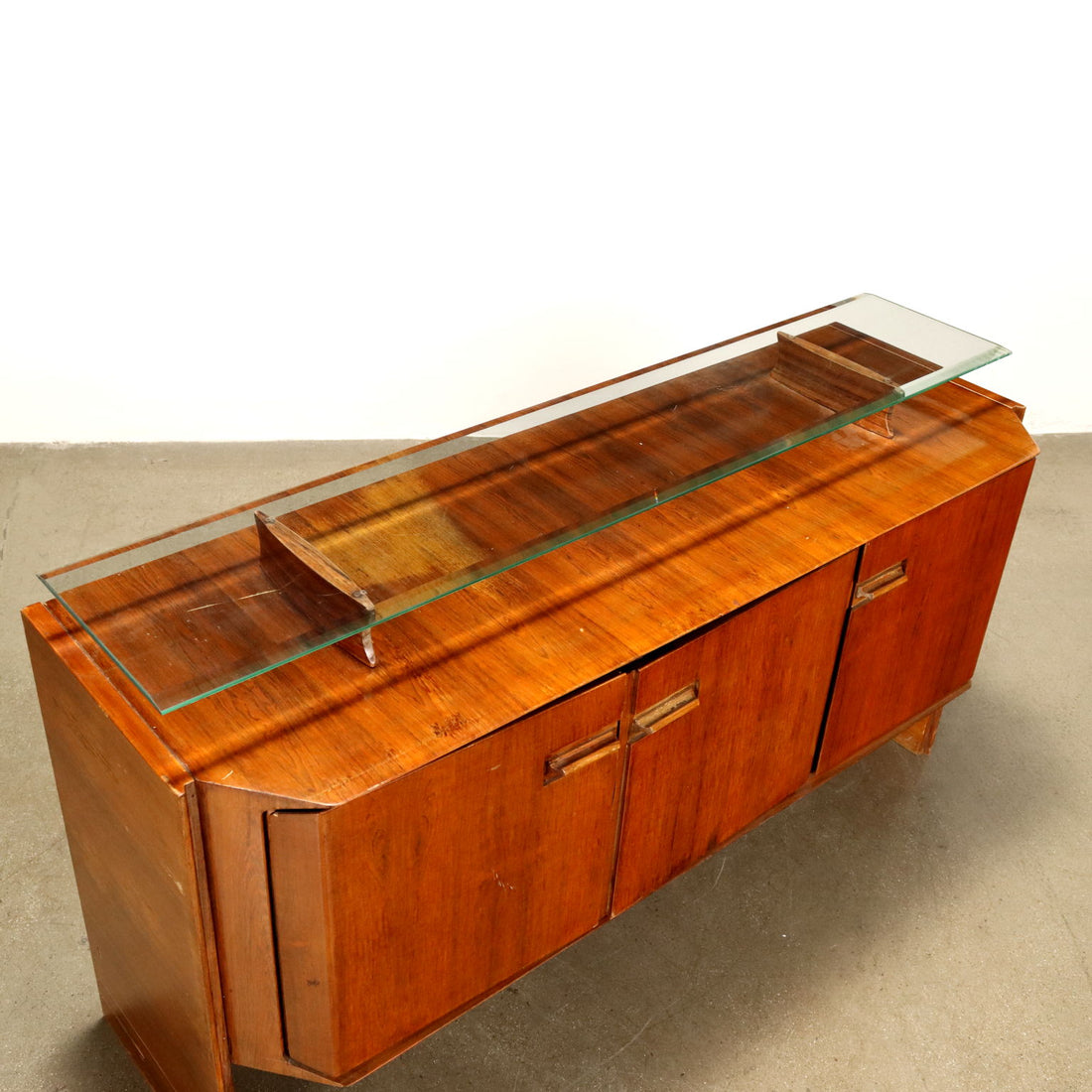  | Modernism  Furnitures