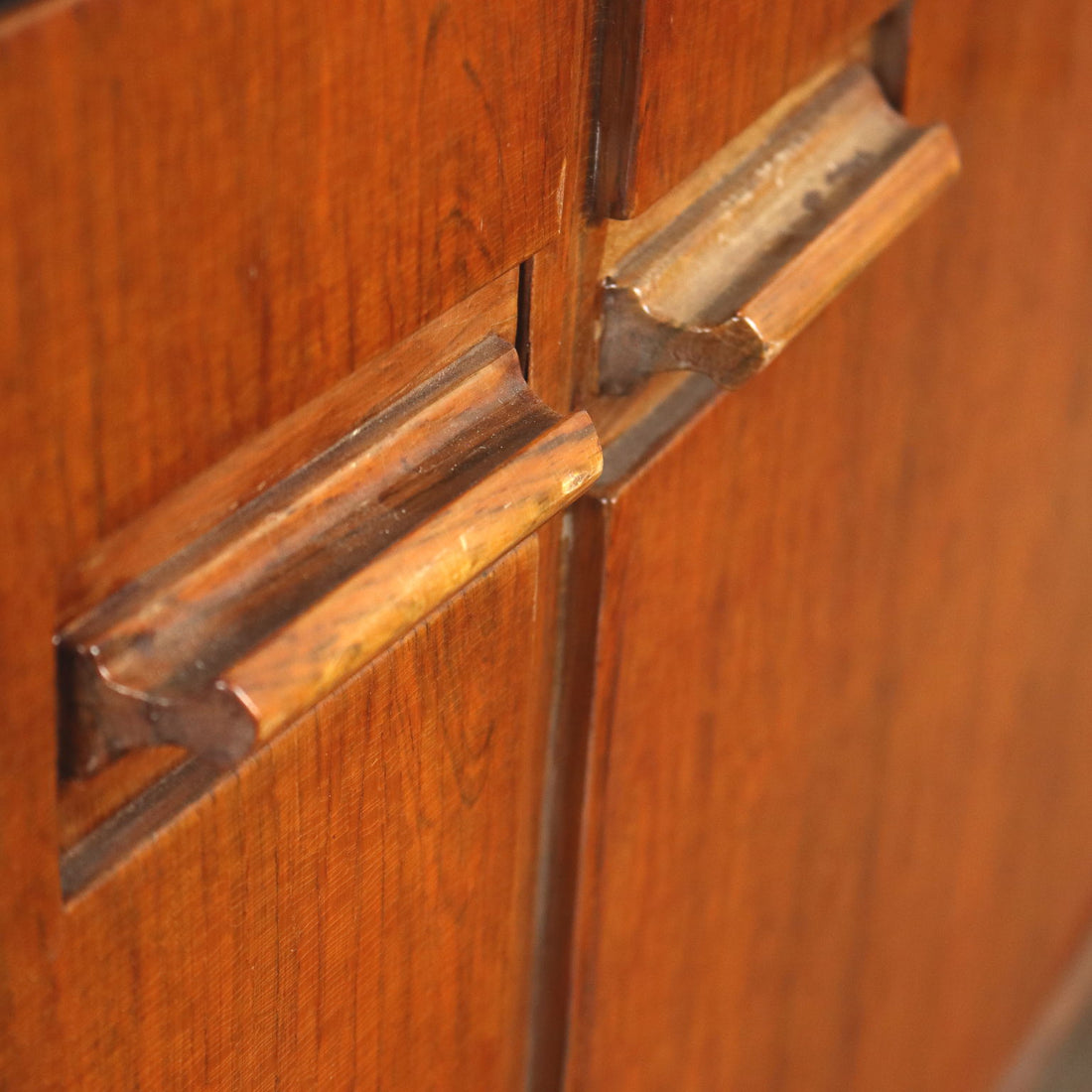  | Modernism  Furnitures