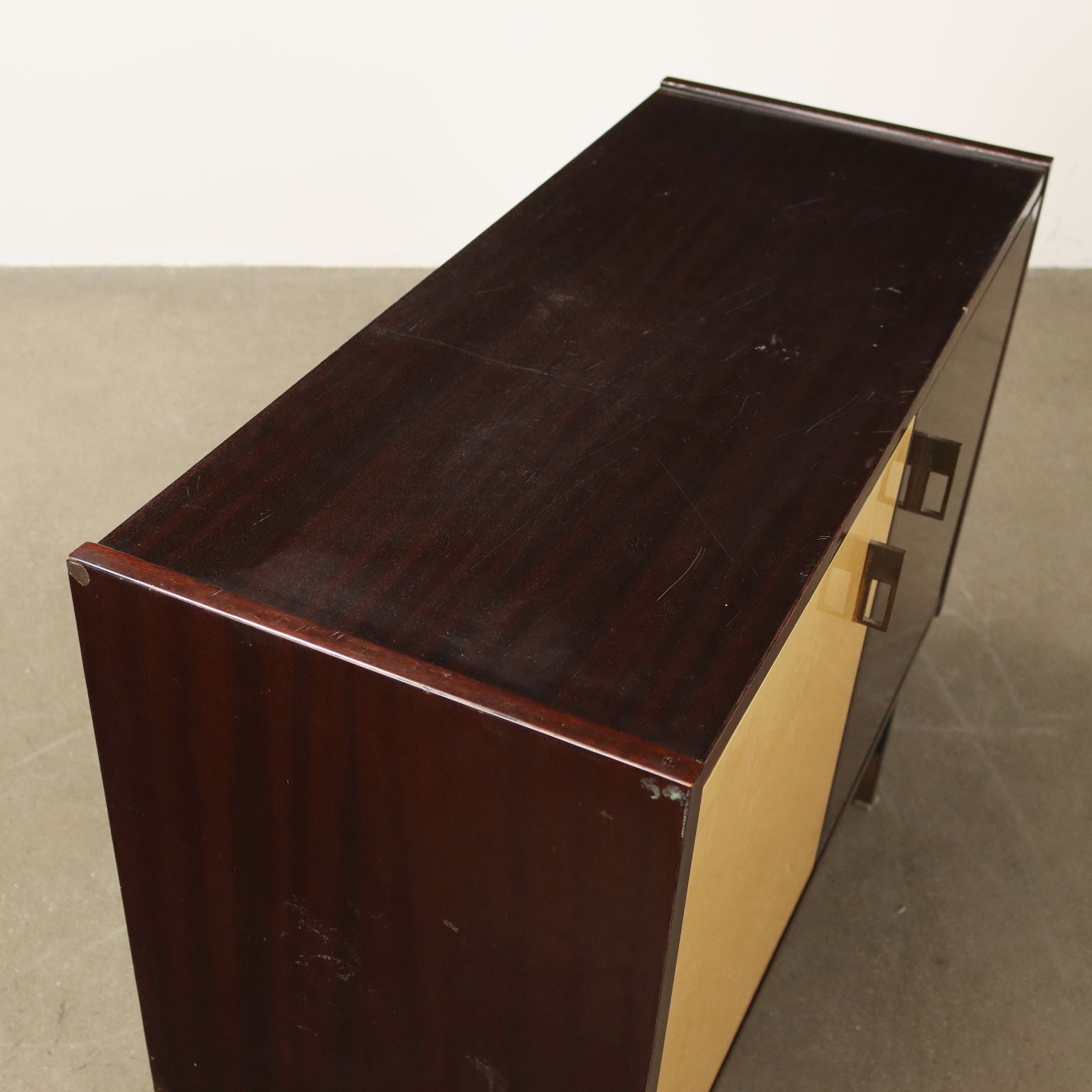  | Modernism  Furnitures