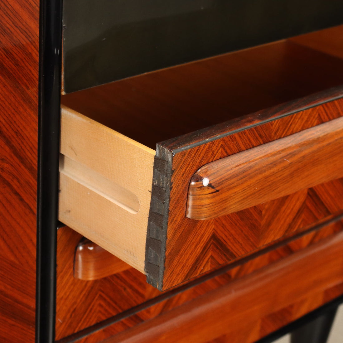  | Modernism  Furnitures