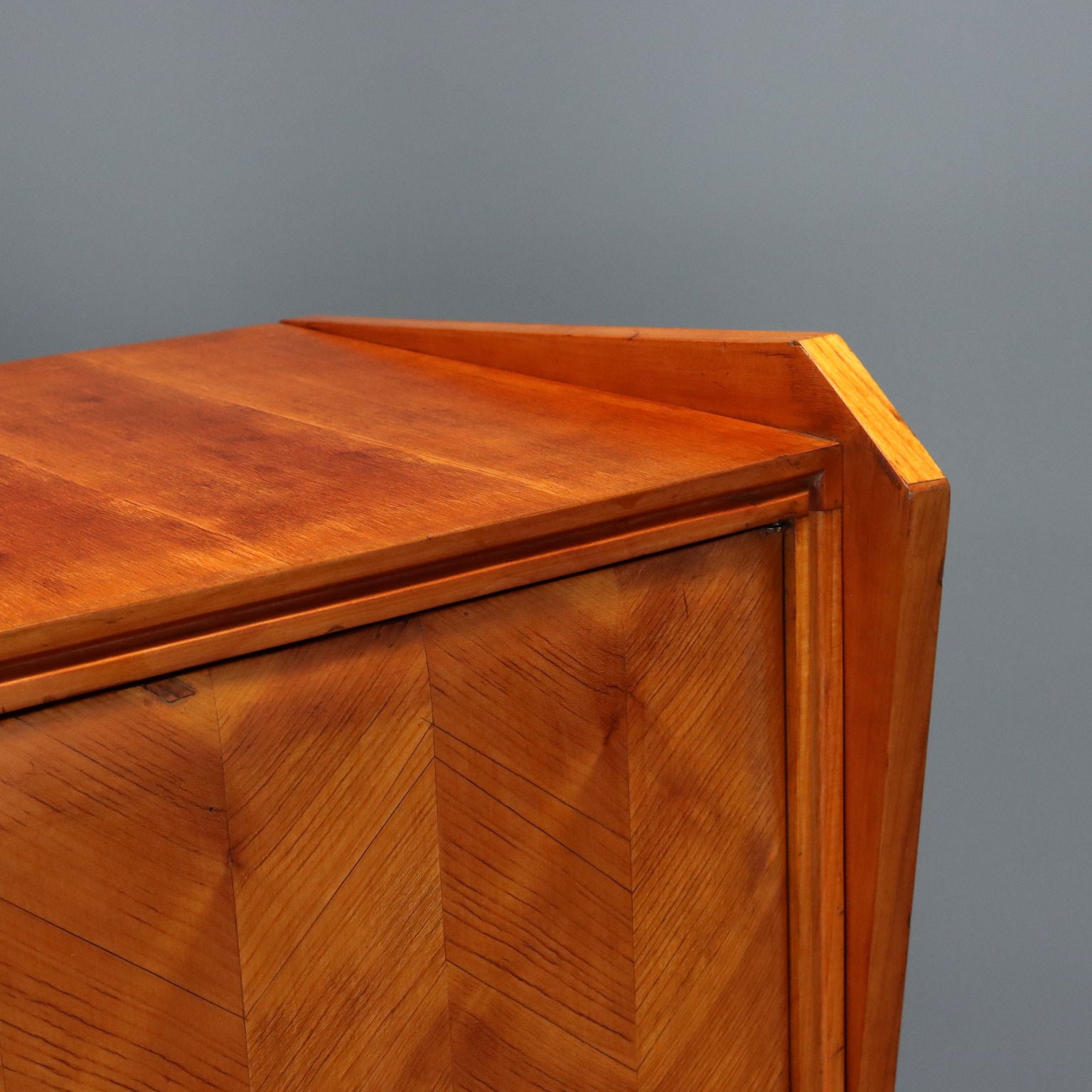  | Modernism  Furnitures