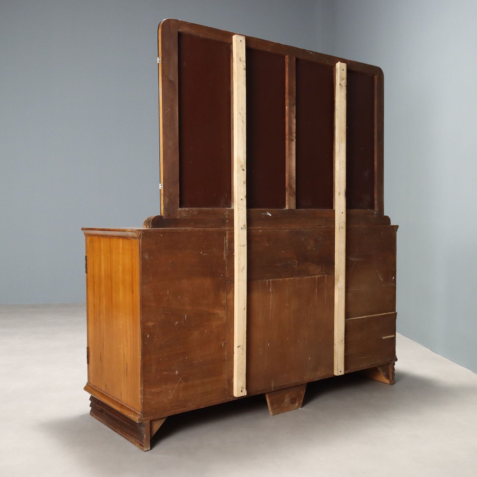  | Modernism  Furnitures