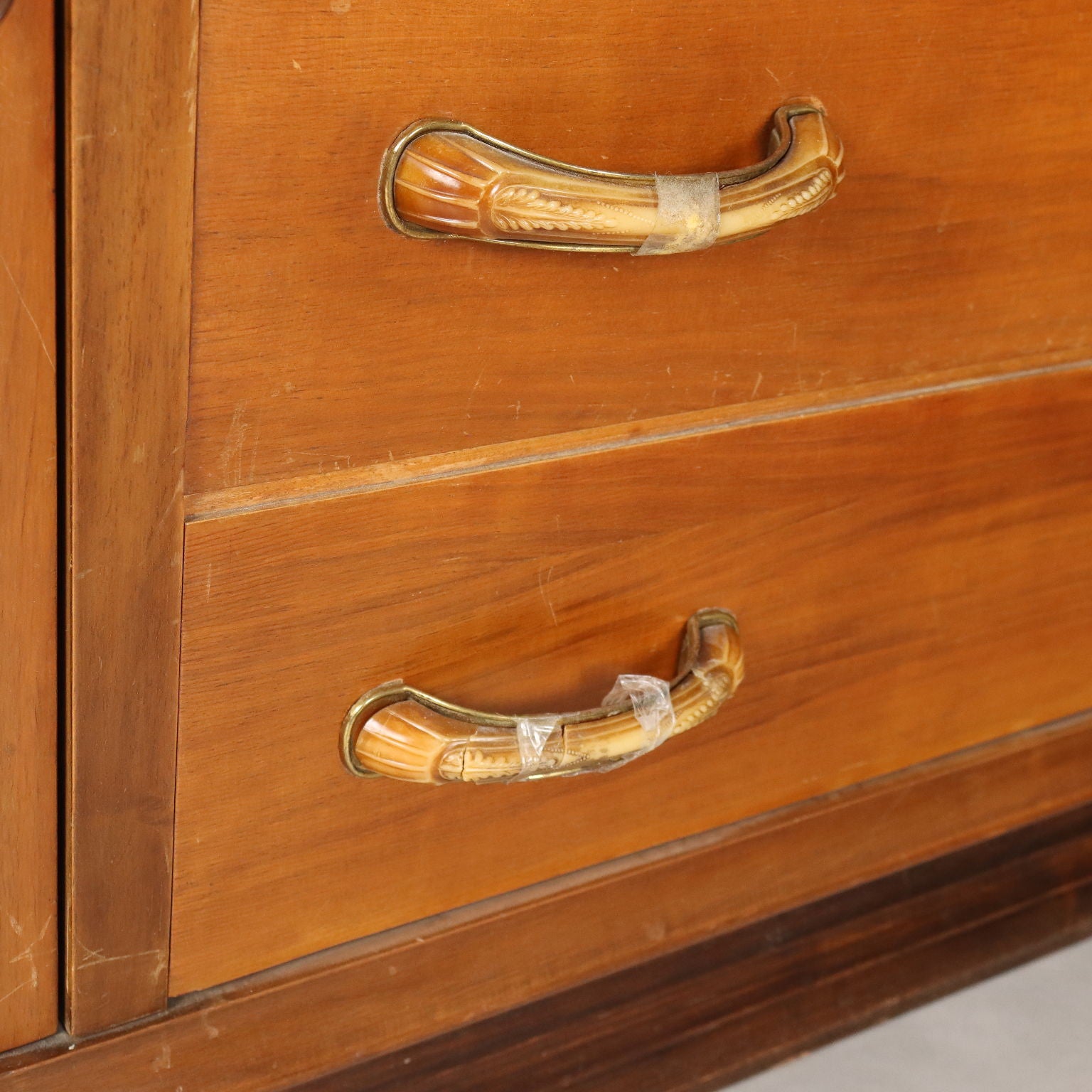  | Modernism  Furnitures