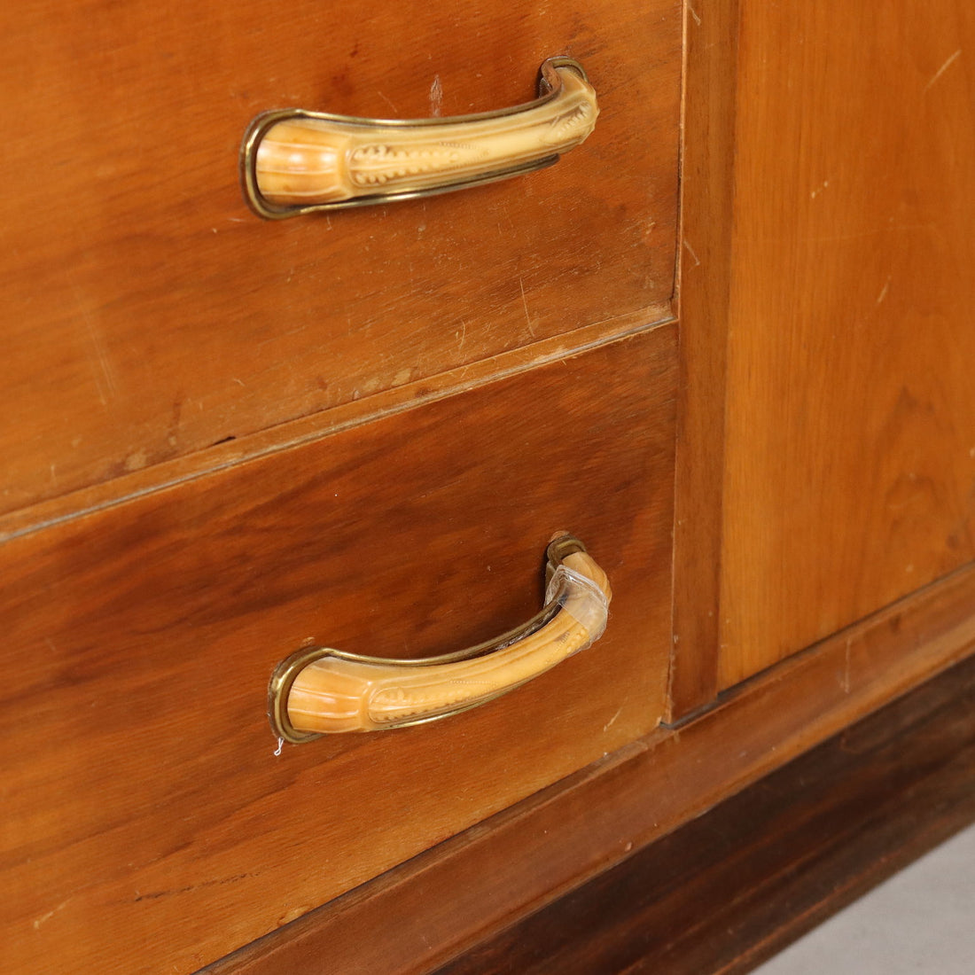  | Modernism  Furnitures