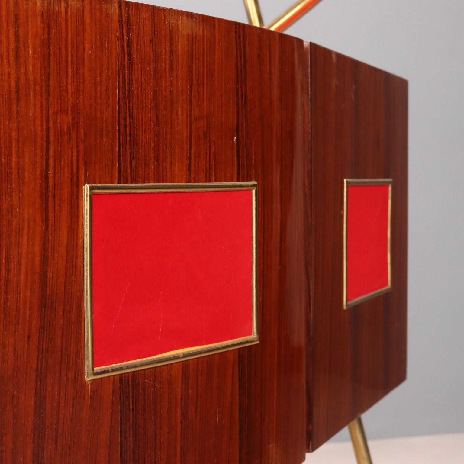  | Modernism  Furnitures