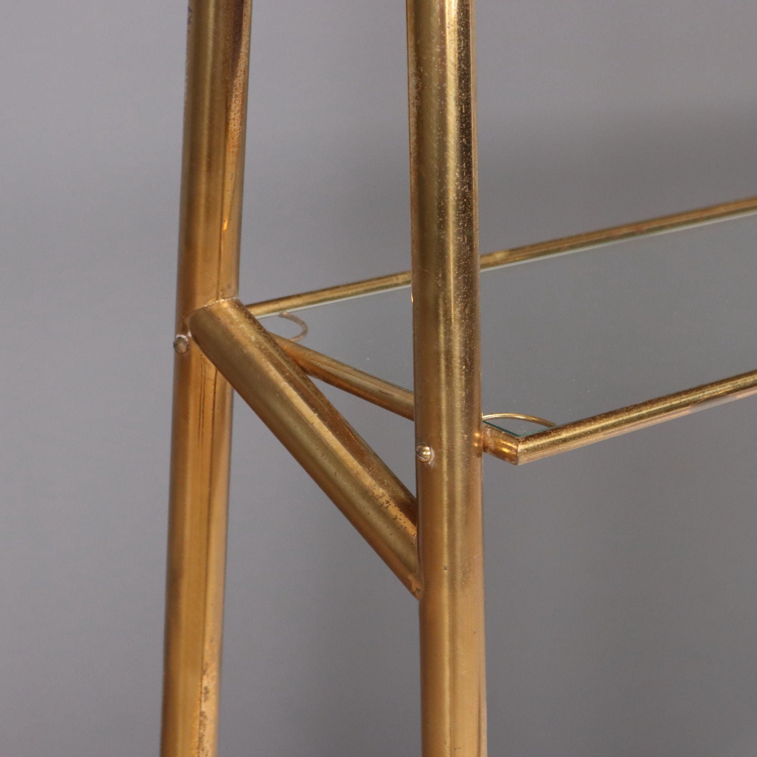  | Modernism  Furnitures