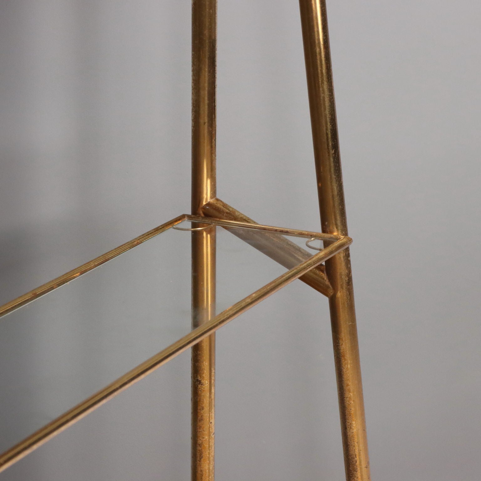  | Modernism  Furnitures