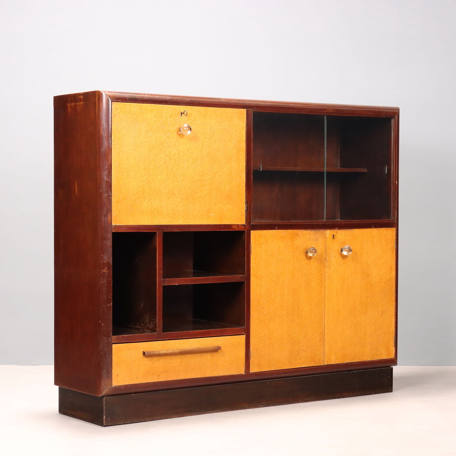  | Modernism  Furnitures