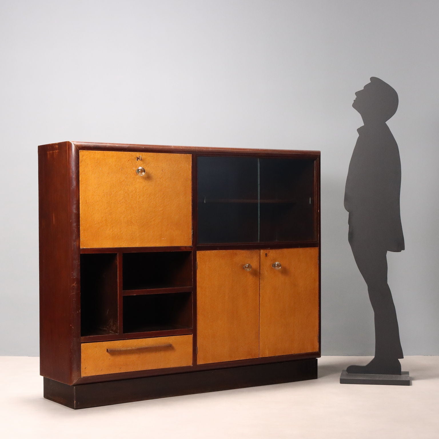  | Modernism  Furnitures