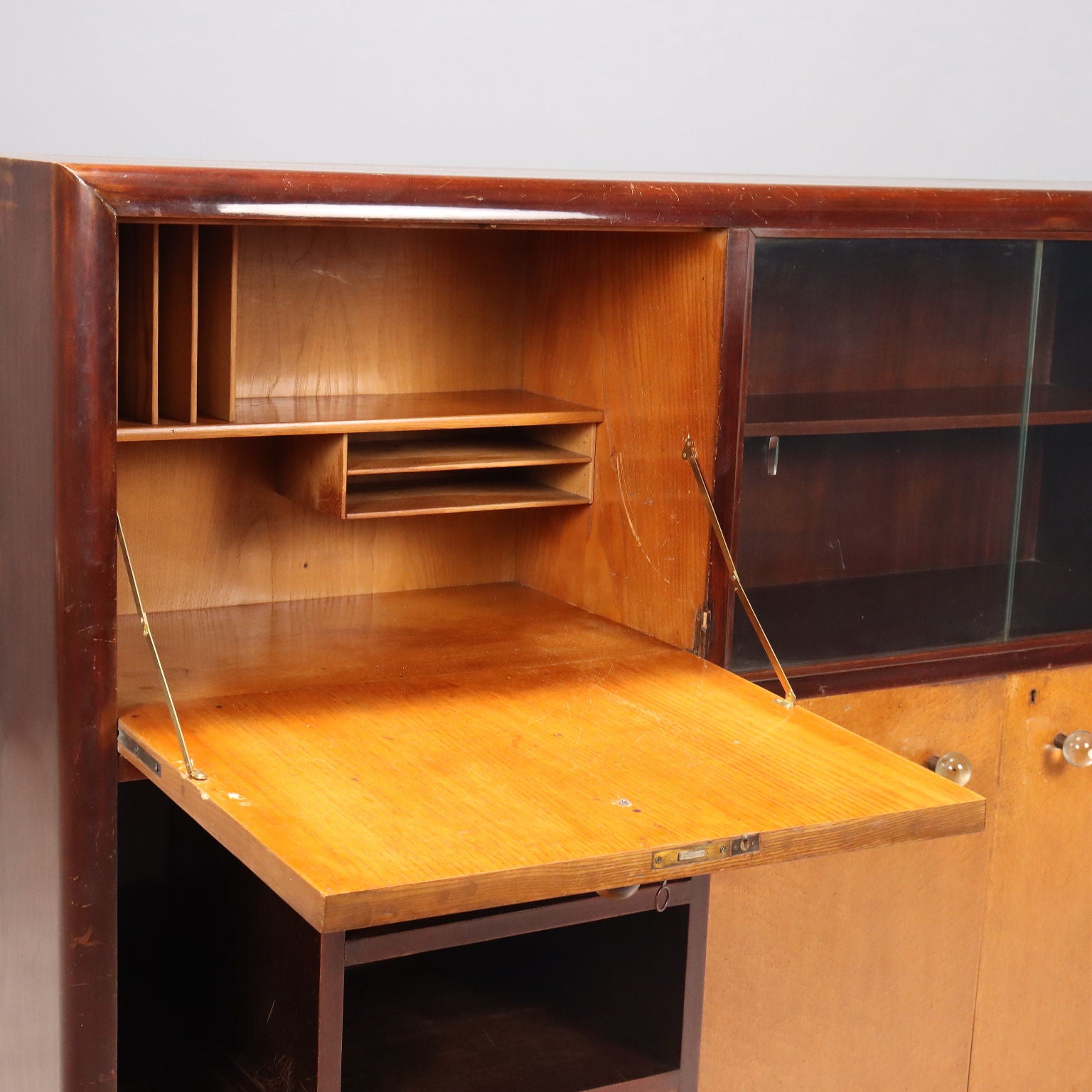  | Modernism  Furnitures