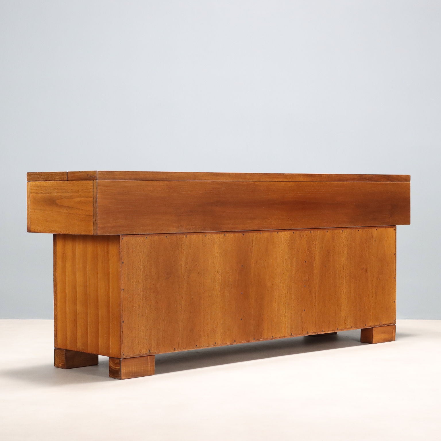  | Modernism  Furnitures