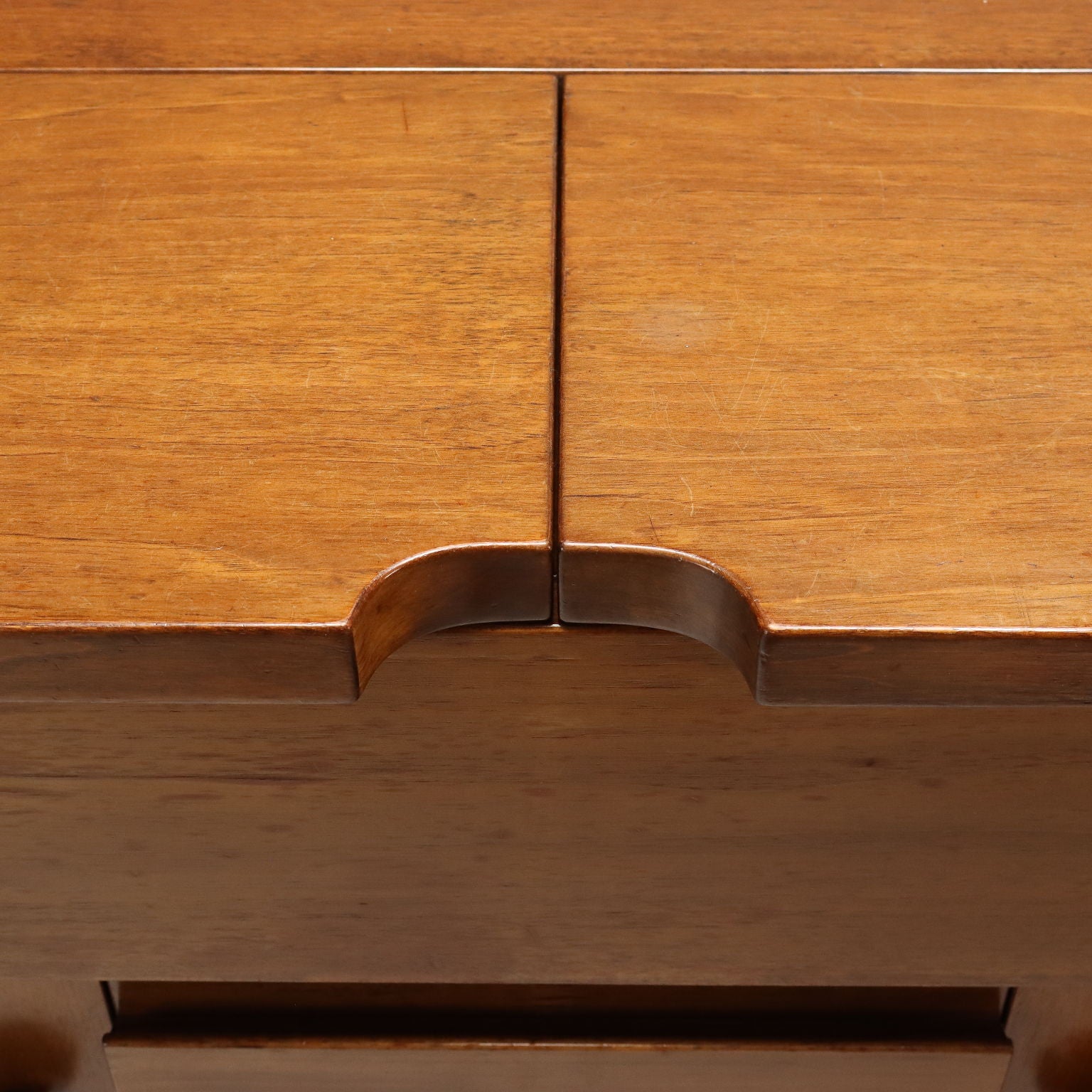  | Modernism  Furnitures