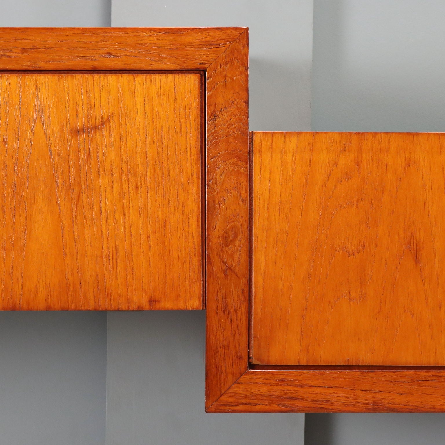  | Modernism  Furnitures