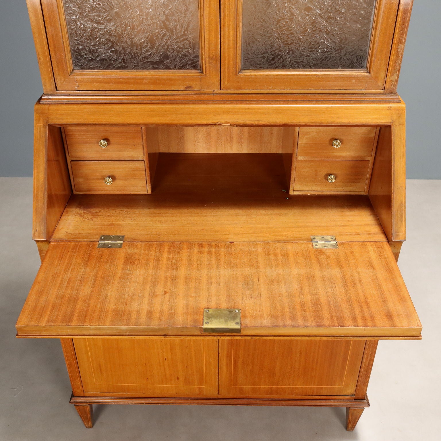  | Modernism  Furnitures