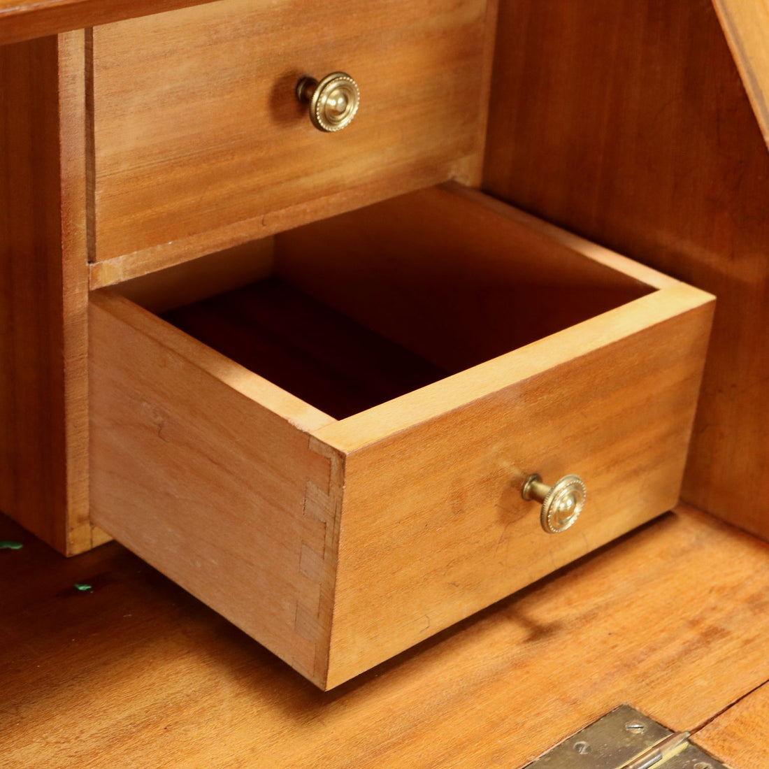  | Modernism  Furnitures