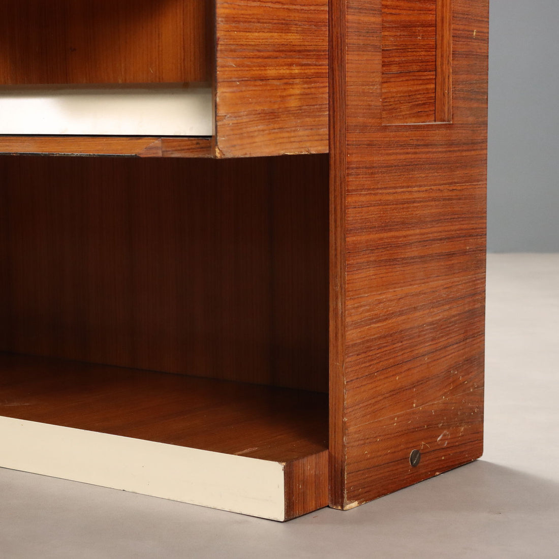  | Modernism  Furnitures