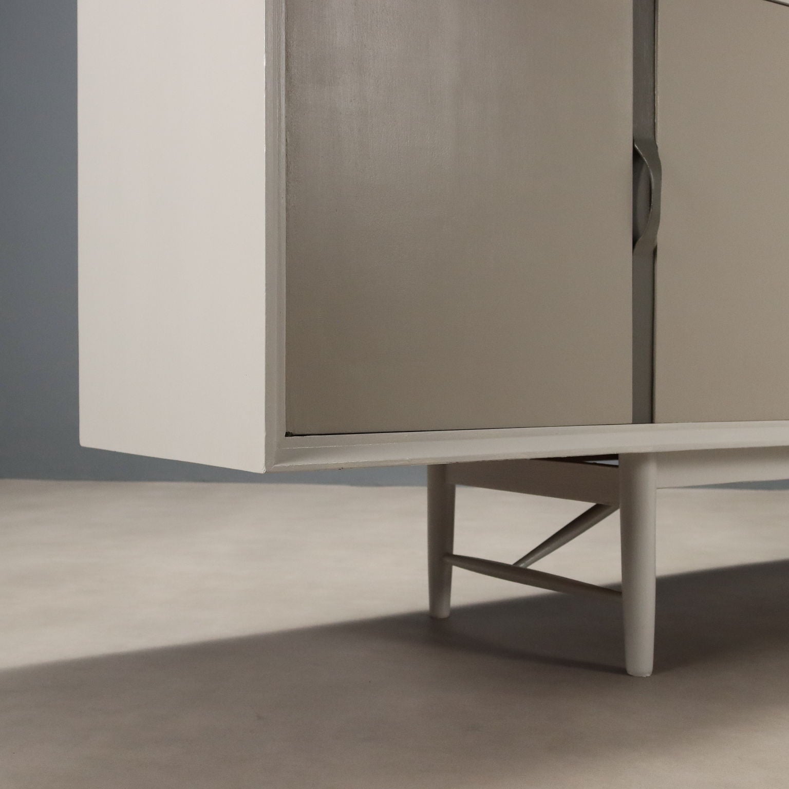  | Modernism  Furnitures