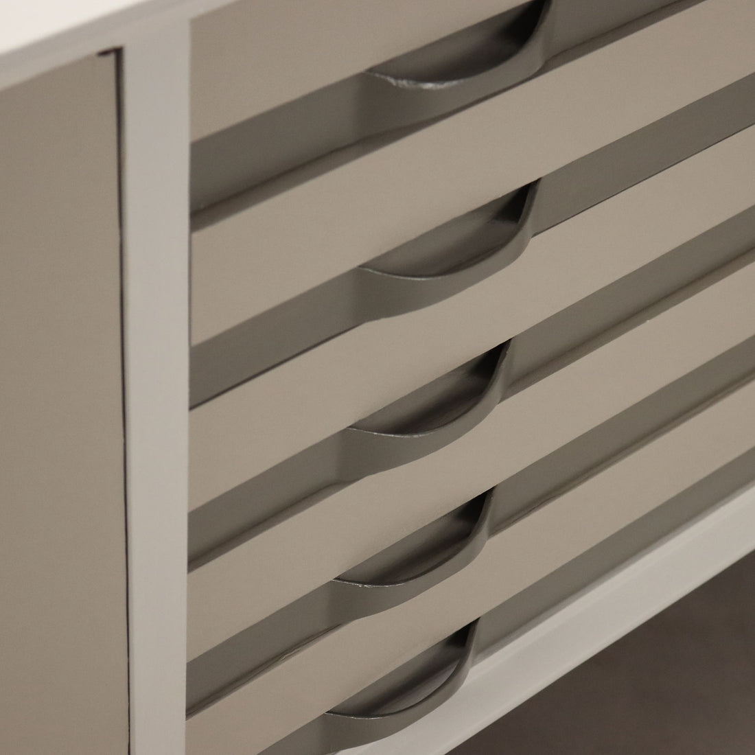  | Modernism  Furnitures