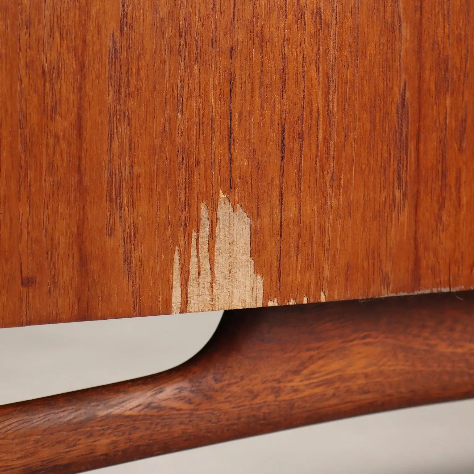 Vintage Sideboard Teak Veneer Design Italy 1960s - To be Restored | Modernism | Furnitures