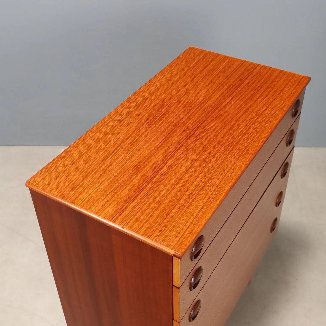 Vintage Chest of Drawers Teak Veneer Northern Europe 1960s - 1960s-1970s | Modernism | Furnitures