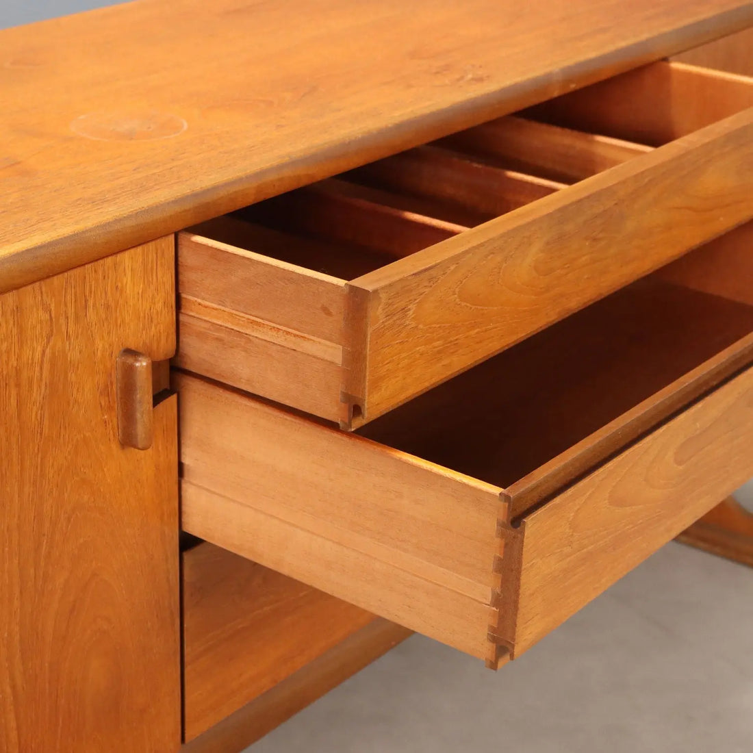 Vintage Sideboard Teak Veneer North-European Design 1960s | Modernism | Furnitures