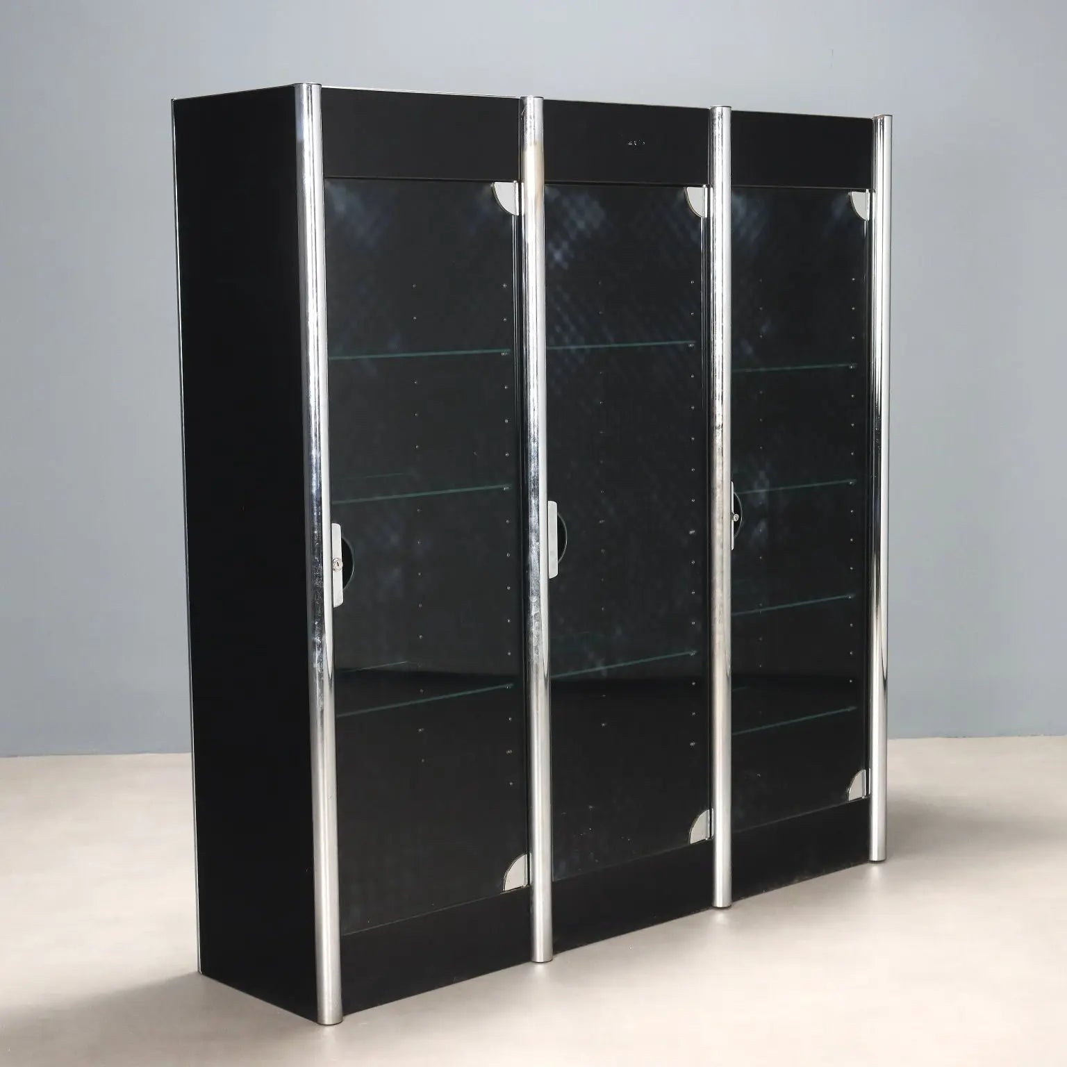 Vintage Showcase Chromed Metal Smoked Glass Design 1970s | Modernism | Furnitures
