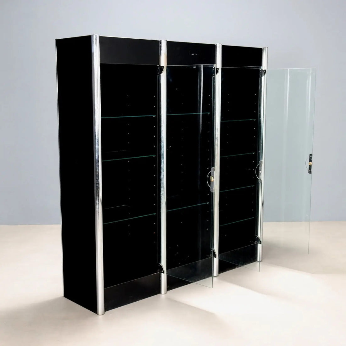 Vintage Showcase Chromed Metal Smoked Glass Design 1970s | Modernism | Furnitures