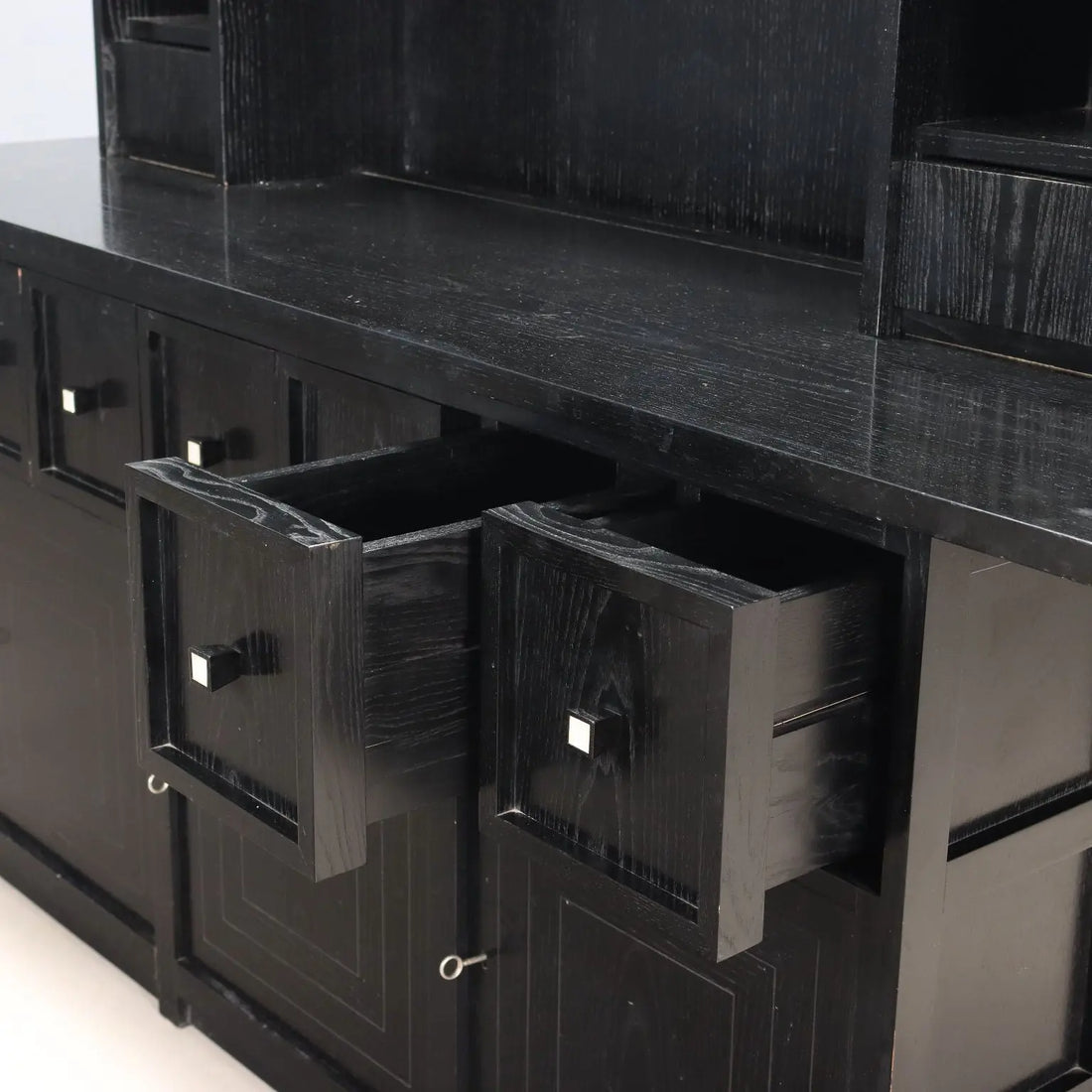 Vintage Sideboard Cassina Design Charles Rennie Mackintosh 1980s - 1980s | Modernism | Furnitures