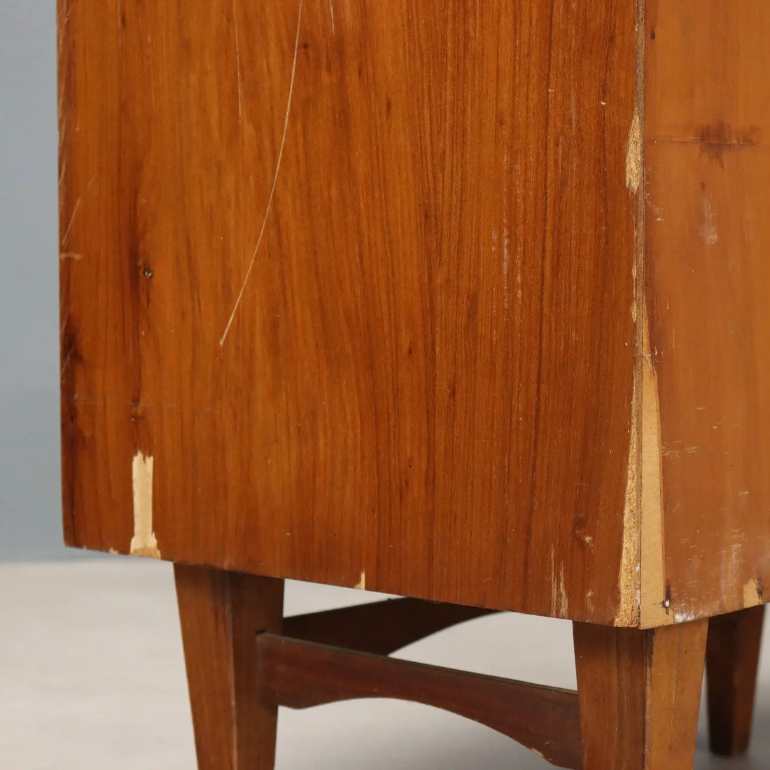 Vintage Chest of Drawers Walnut Veneer Design Italy 1950s | Modernism | Furnitures