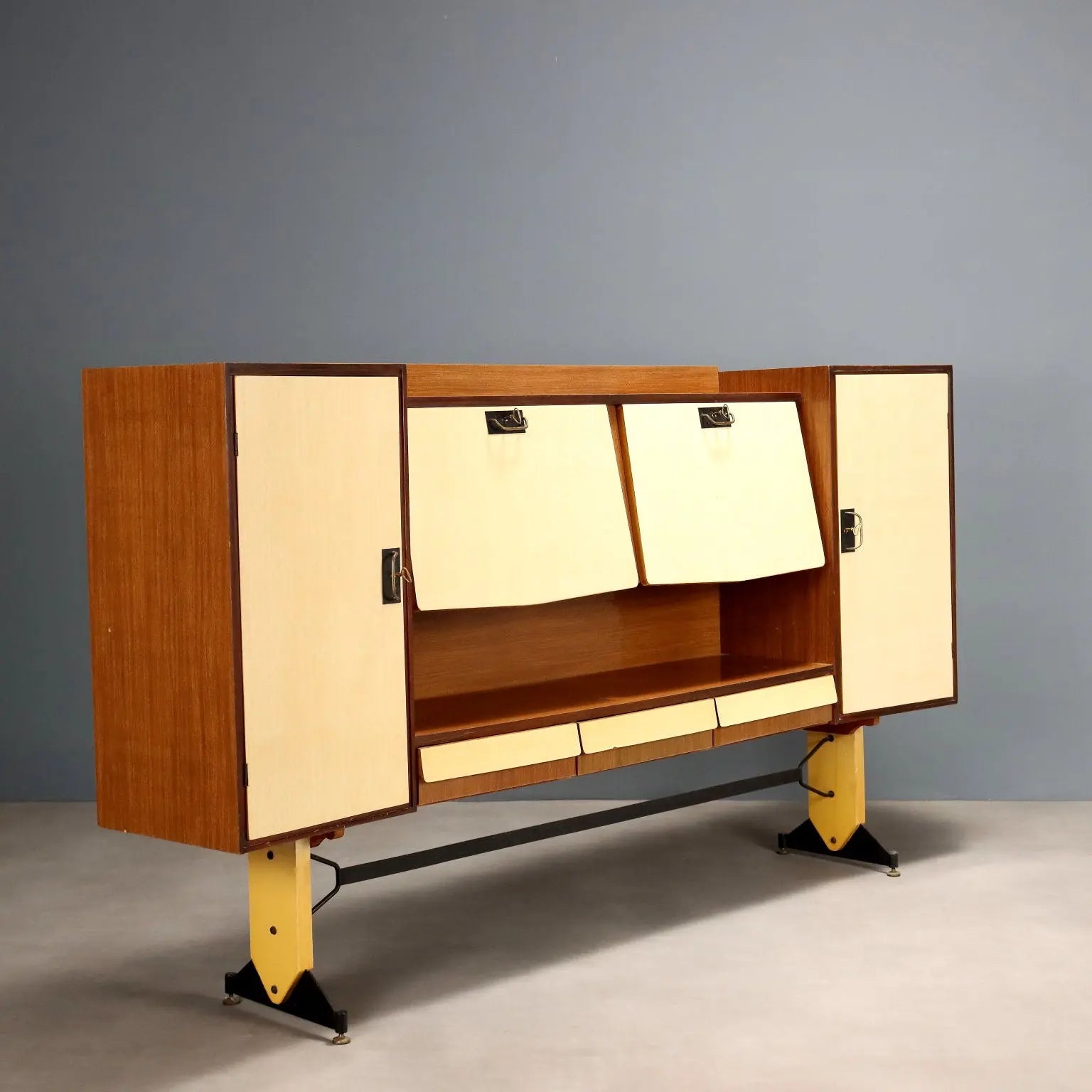 Vintage Cupboard Two-Tone Laminate Design Italy 1960s | Modernism | Furnitures