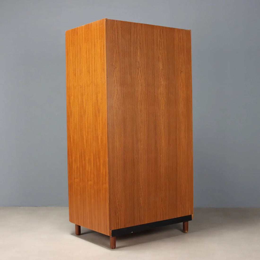 Vintage Wardrobe Teak Veneer Design Italy 1960s | Modernism | Furnitures