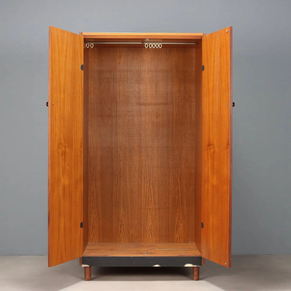 Vintage Wardrobe Teak Veneer Design Italy 1960s | Modernism | Furnitures