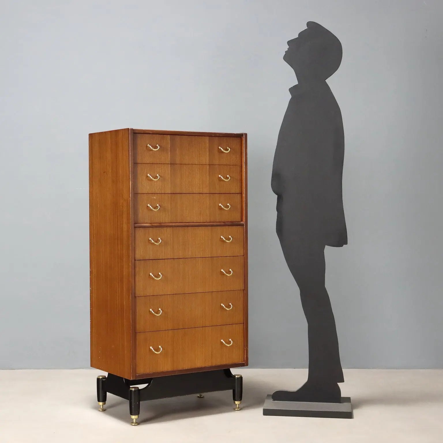 G-Plan Chest of Drawers Teak Veneer Design United Kingdom 1960s - G-Plan Manufacture | Modernism | Furnitures
