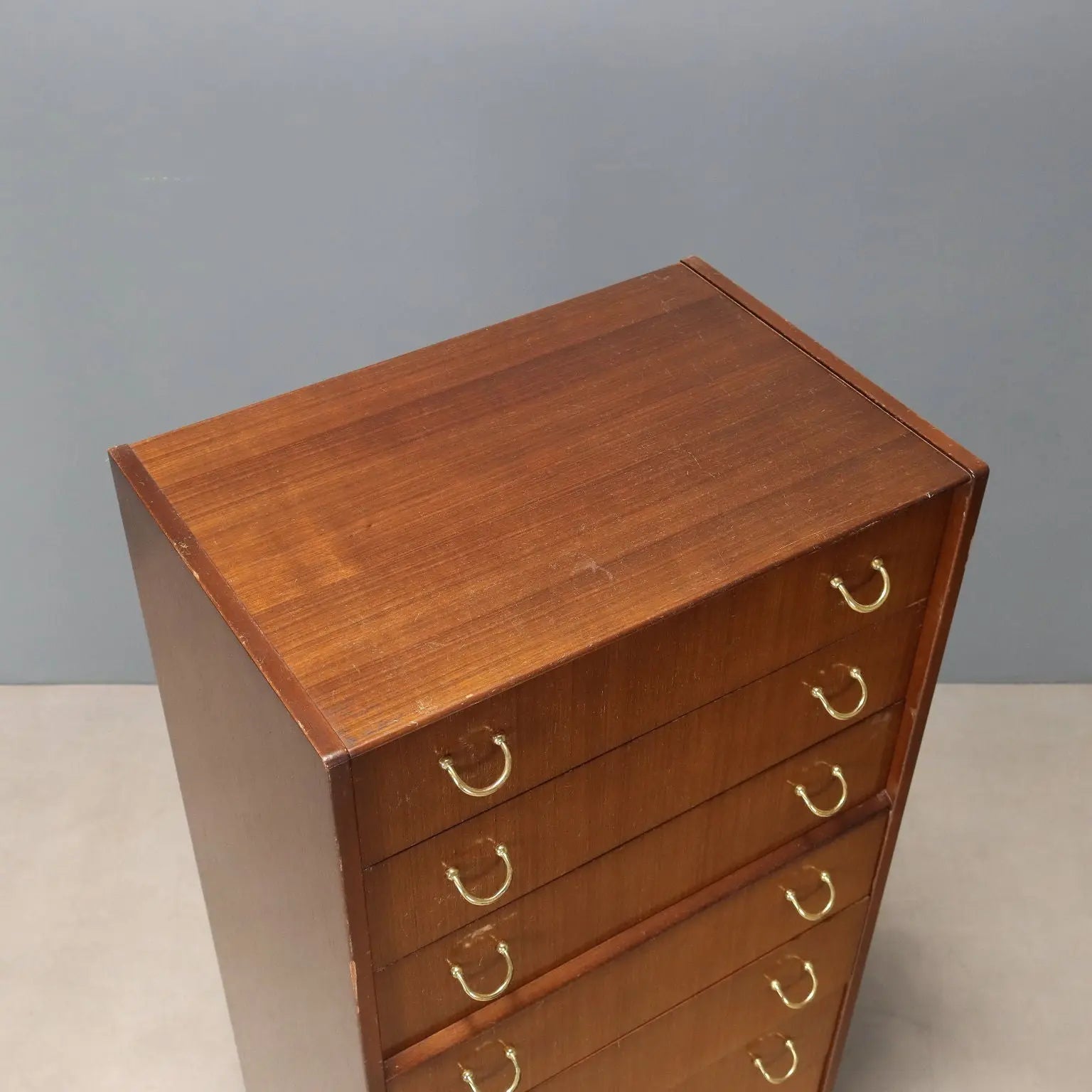 G-Plan Chest of Drawers Teak Veneer Design United Kingdom 1960s - G-Plan Manufacture | Modernism | Furnitures