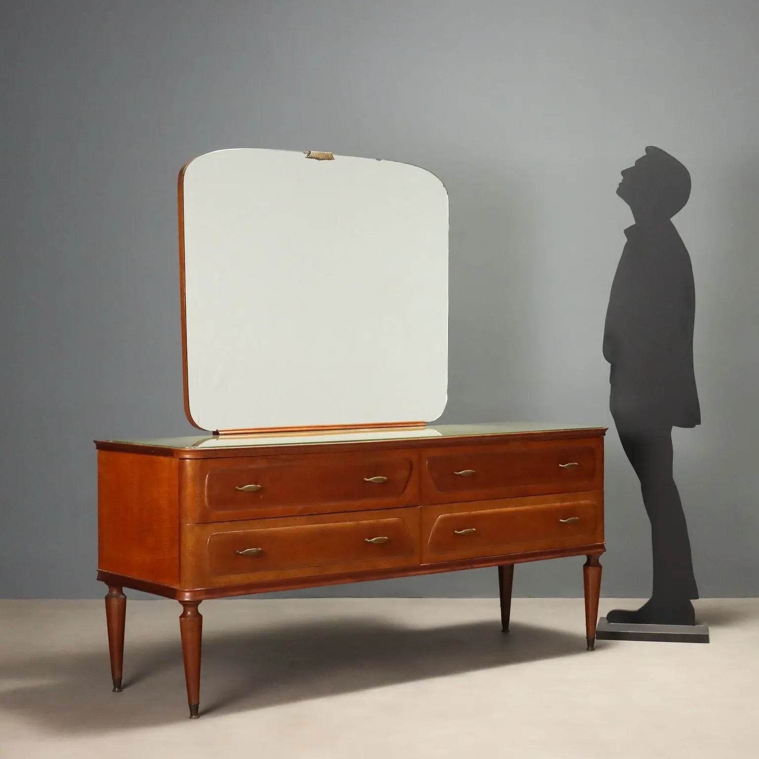 Vintage Chest of Drawers Mahogany Veneer Design 1950s-1960s | Modernism | Furnitures