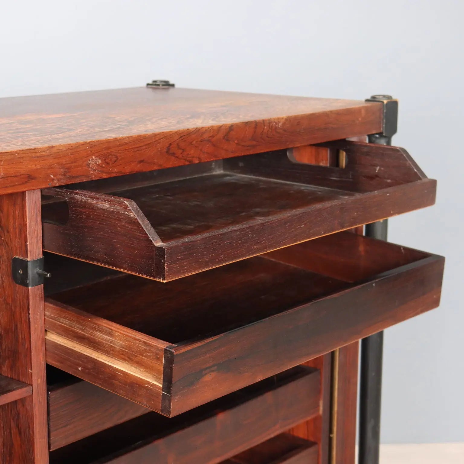 Vintage Cupboard Exotic Wood Veneer Design Italy 1960s | Modernism | Furnitures